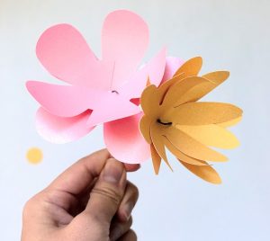 Bouquet of Paper Flowers - 7 Free Templates